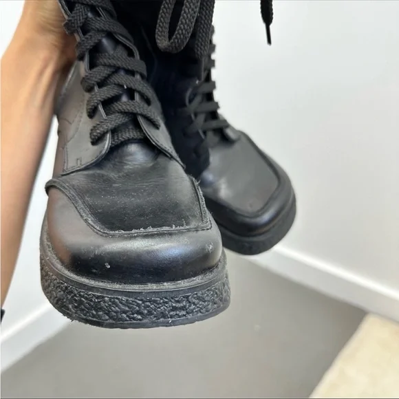 ⛔️SOLD⛔️Steve Madden Black Leather 90s Style Lace Up Platform Combat Moto Boots - Picture 10 of 10